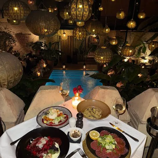 Dîner aux chandelles dans un riad de Marrakech